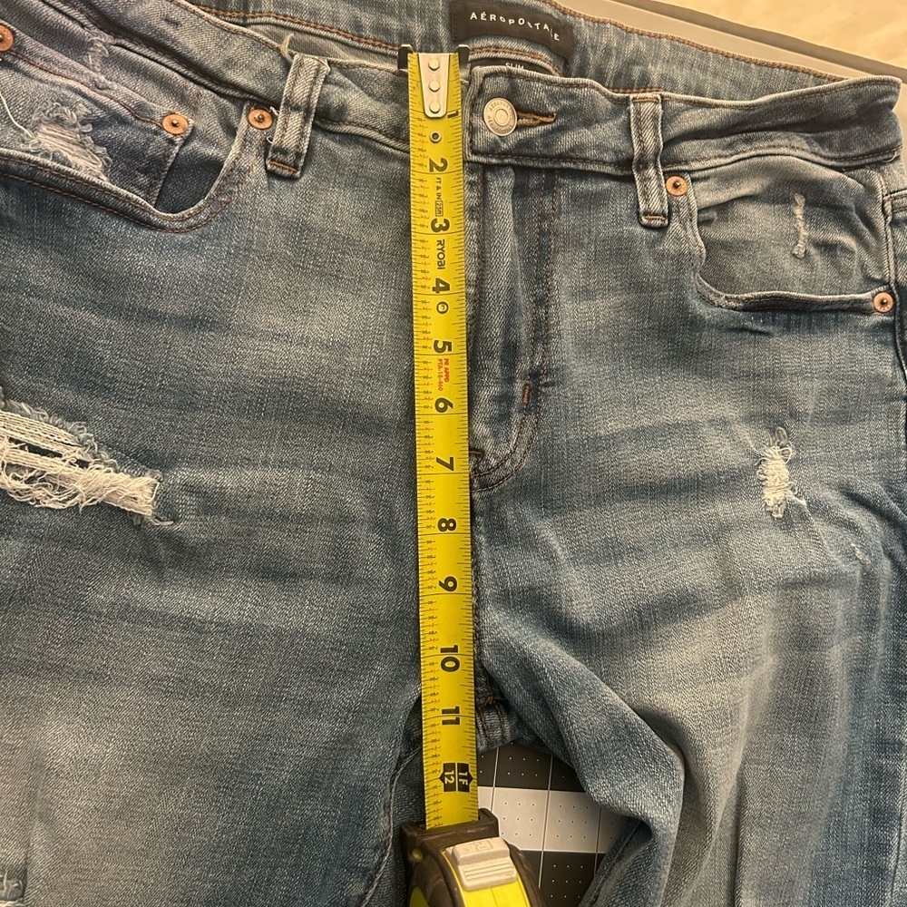 Aeropostale Relaxed Fit Light Blue Jeans - Picture 5 of 6